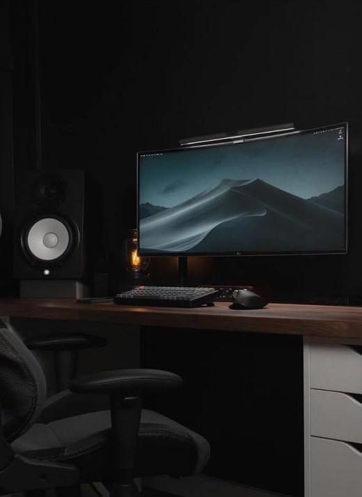 3 Minimalist Desk Setups  נינגה פתרונות תקשורת  נינגה פתרונות תקשורת