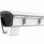 מארז למצלמת גוף מאוורר וחימום HIKVISION מדגם DS1331HZH מיועד לשימוש עם מצלמות גוף בצבע סגסוגת אלומיניום חלון זכוכית פתרון איכותי ועמיד להתקנה מקצועית של מערכות אבטחה  נינגה פתרונות תקשורת  נינגה פתרונות תקשורת